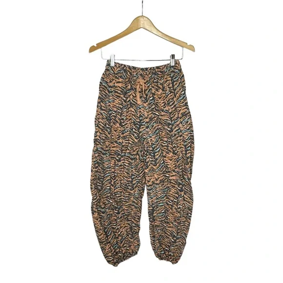 FLASH SALE NWOT Free People Movement Zephyr Patterned Parachute Balloon Pants s - Picture 4 of 14